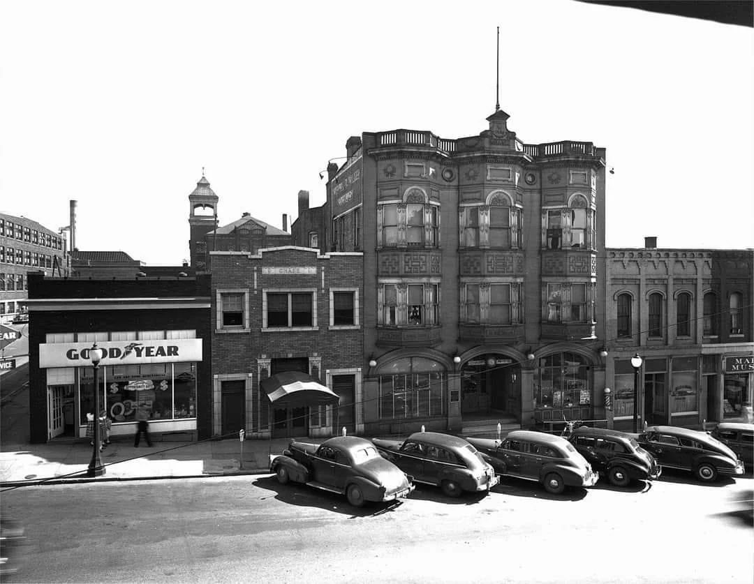 East Market Street at South 6th Street in Logansport, mid-twentieth century